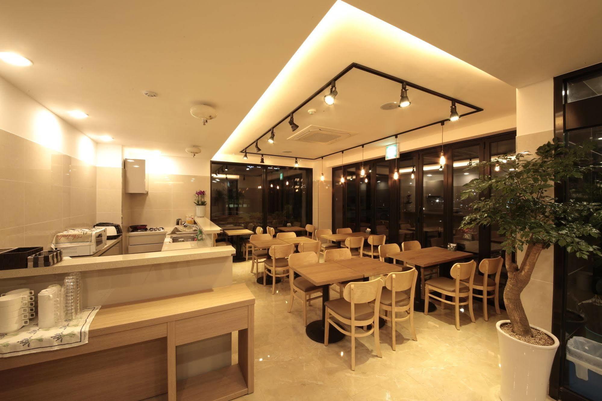Harbor Hotel Jeju Exterior foto